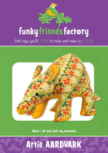 Load image into Gallery viewer, Funky Friends Factory - Artie Aardvark