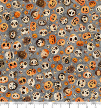 Load image into Gallery viewer, A Haunting We Will Go Skull &amp; Pumpkin Toss 31947-K with inch ruler for scale

