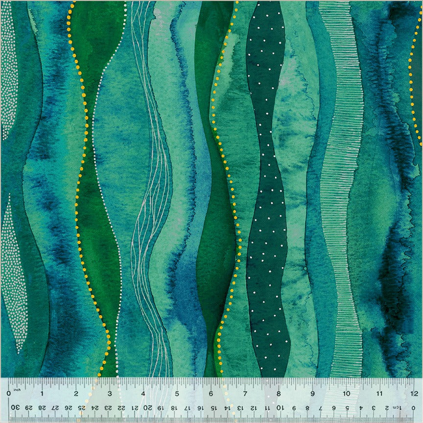 Ebb & Flow Cascade 54027DM-2 Emerald with ruler for scale
