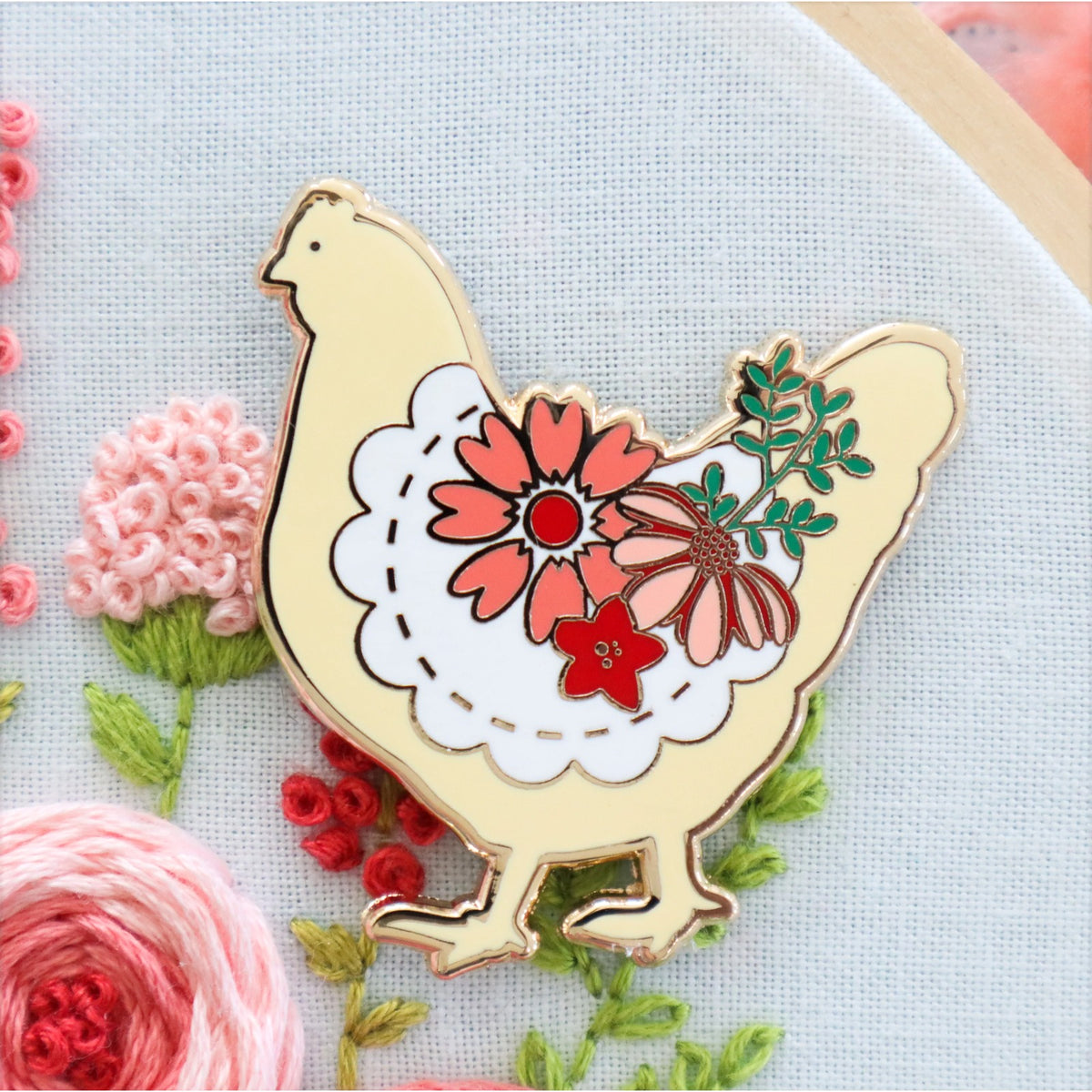 Farmhouse Floral Chicken Magnetic Needle Minder