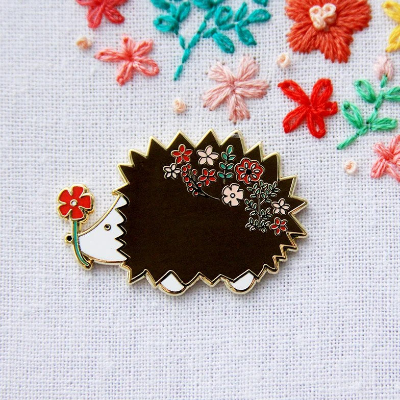 Floral Hedgehog Magnetic Needle Minder