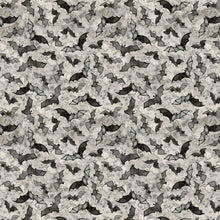 Load image into Gallery viewer, Emerald Hollow Bats Mist Gray Y4835-116
